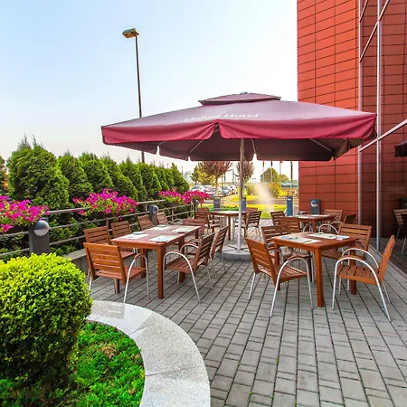 Отель Qubus Краков