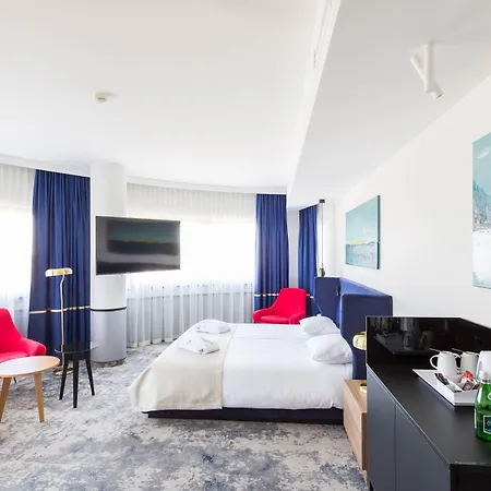 Hotel Qubus 4*