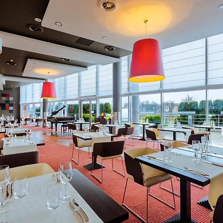Qubus Hotel