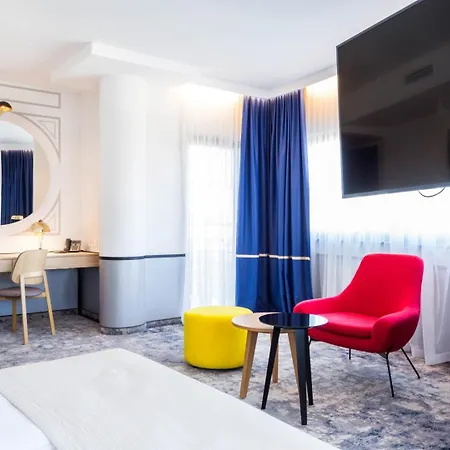 Qubus Отель Краков