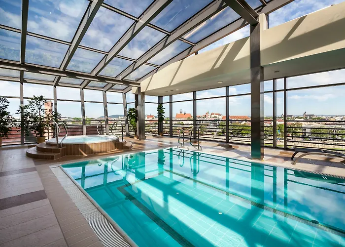 Qubus Отель Краков