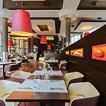 Qubus Hotel