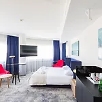 Hotel Qubus 4*